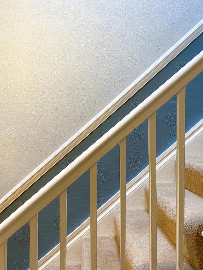 No 6 Quality Guesthouse ランディドノー エクステリア 写真